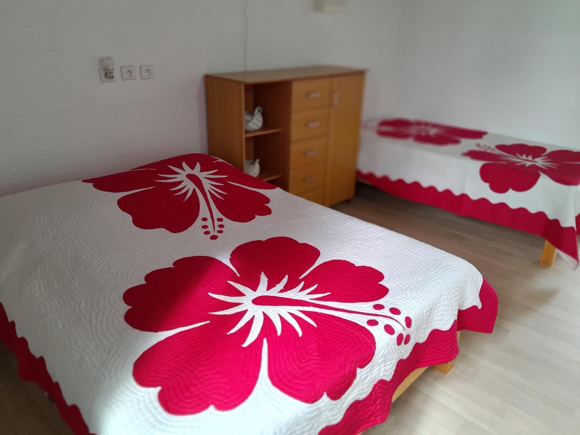 Mara'Ai Le Spot Tubuai Chambre Triple Taahueia Deluxe Sdb Privee Avec Piscine Mataura Eksteriør bilde